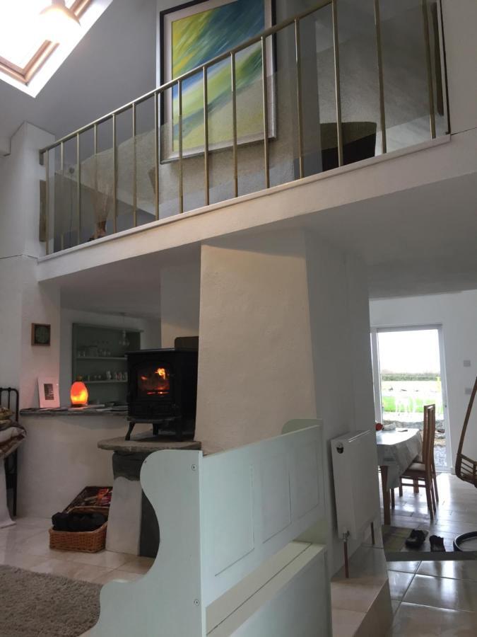 The Burren Barn Villa Tubber Bagian luar foto